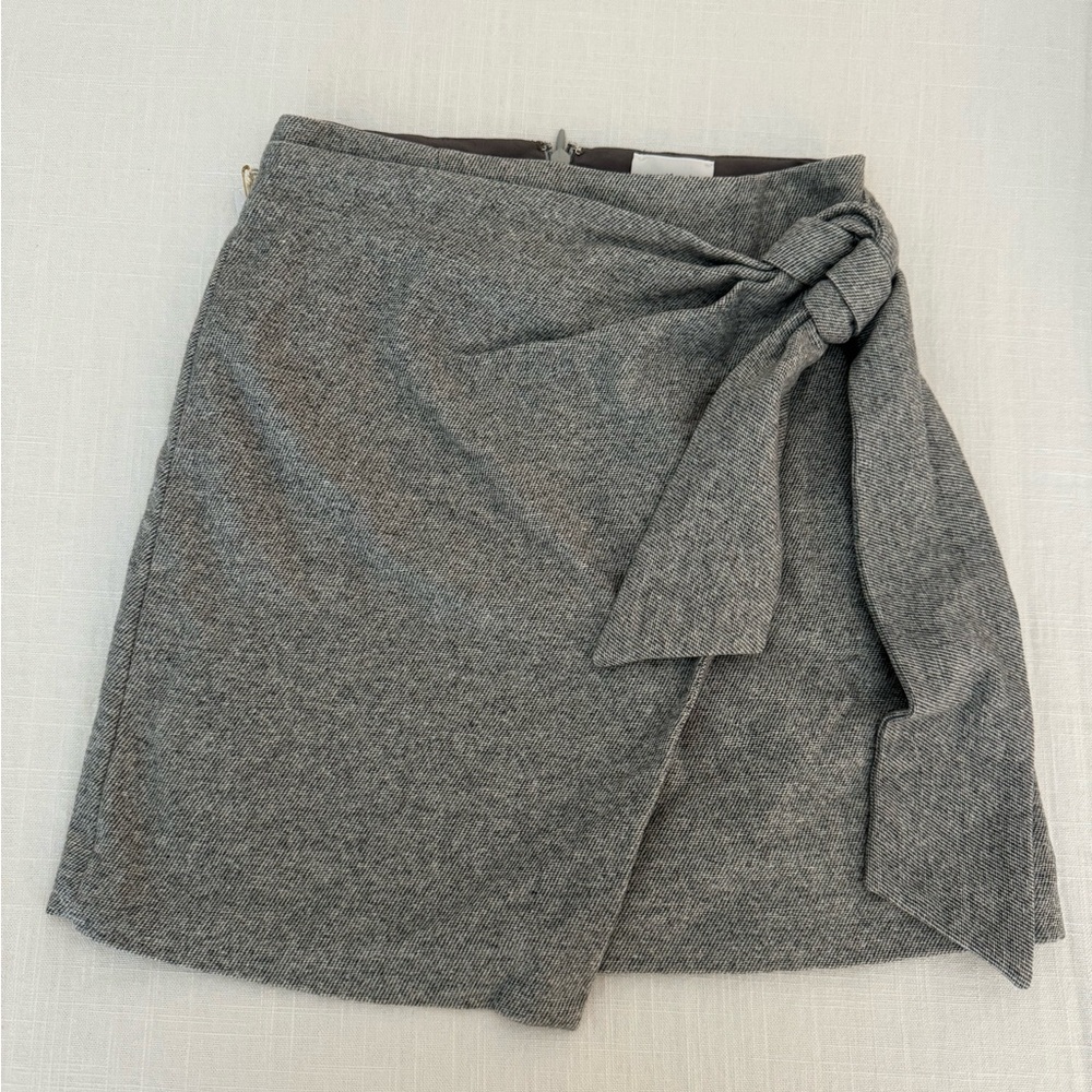 Aritzia skirt